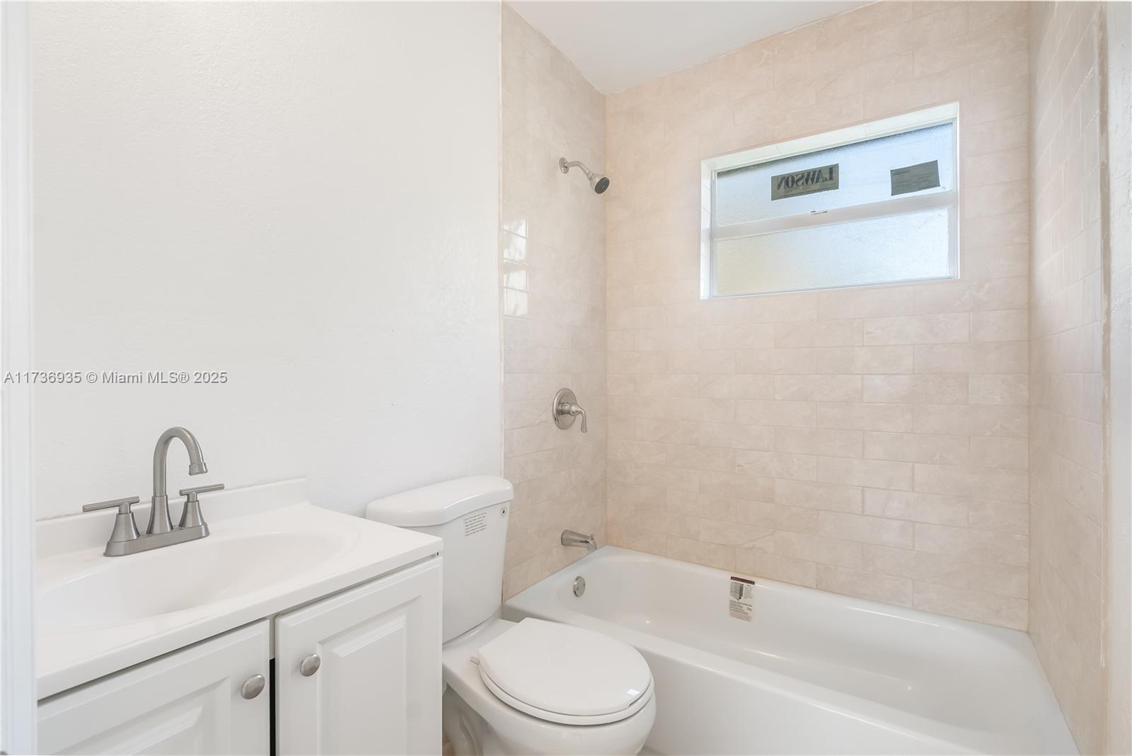 35-48-42 E 50 OF W 200 OF - Residential Income