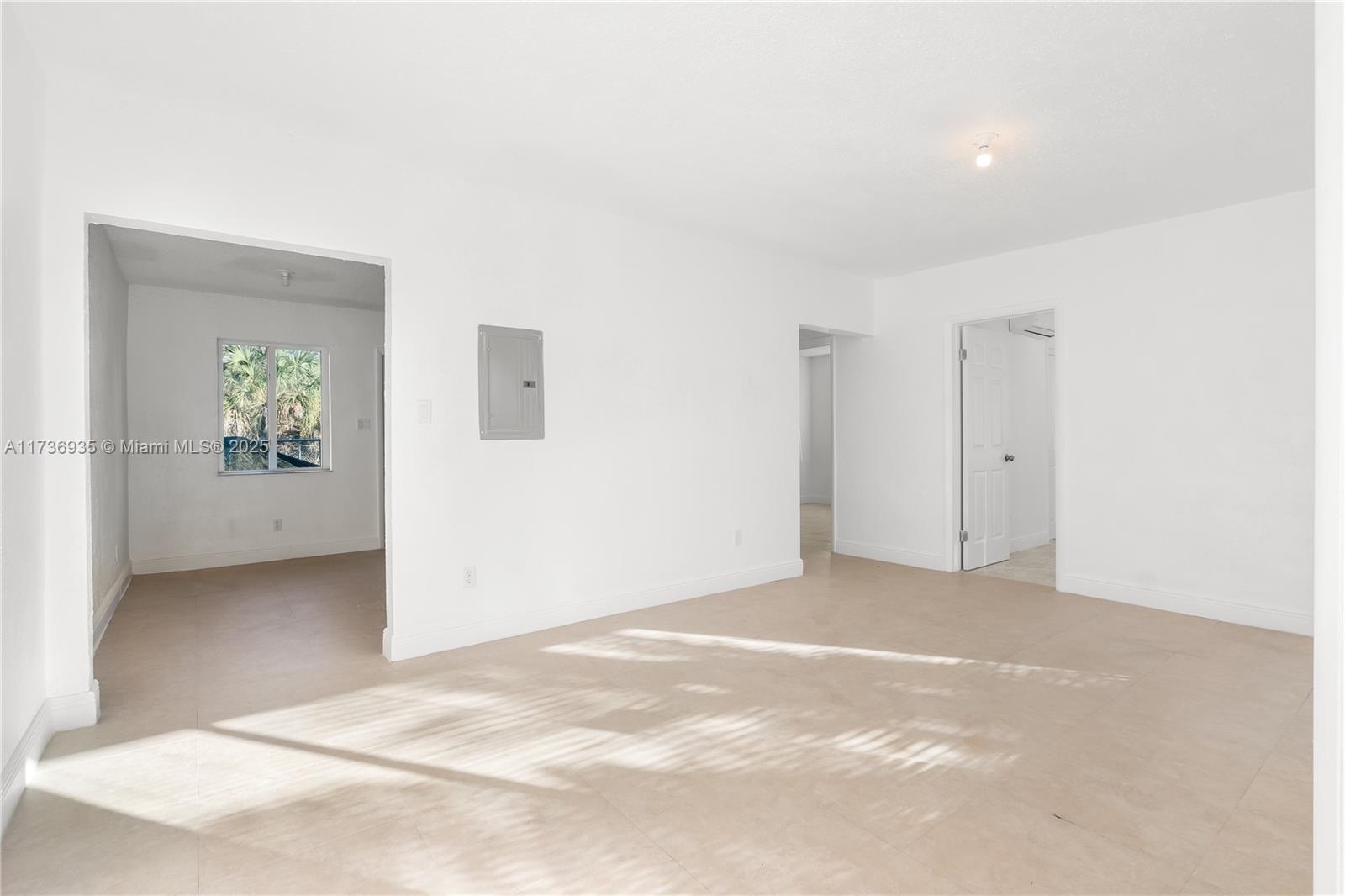 35-48-42 E 50 OF W 200 OF - Residential Income