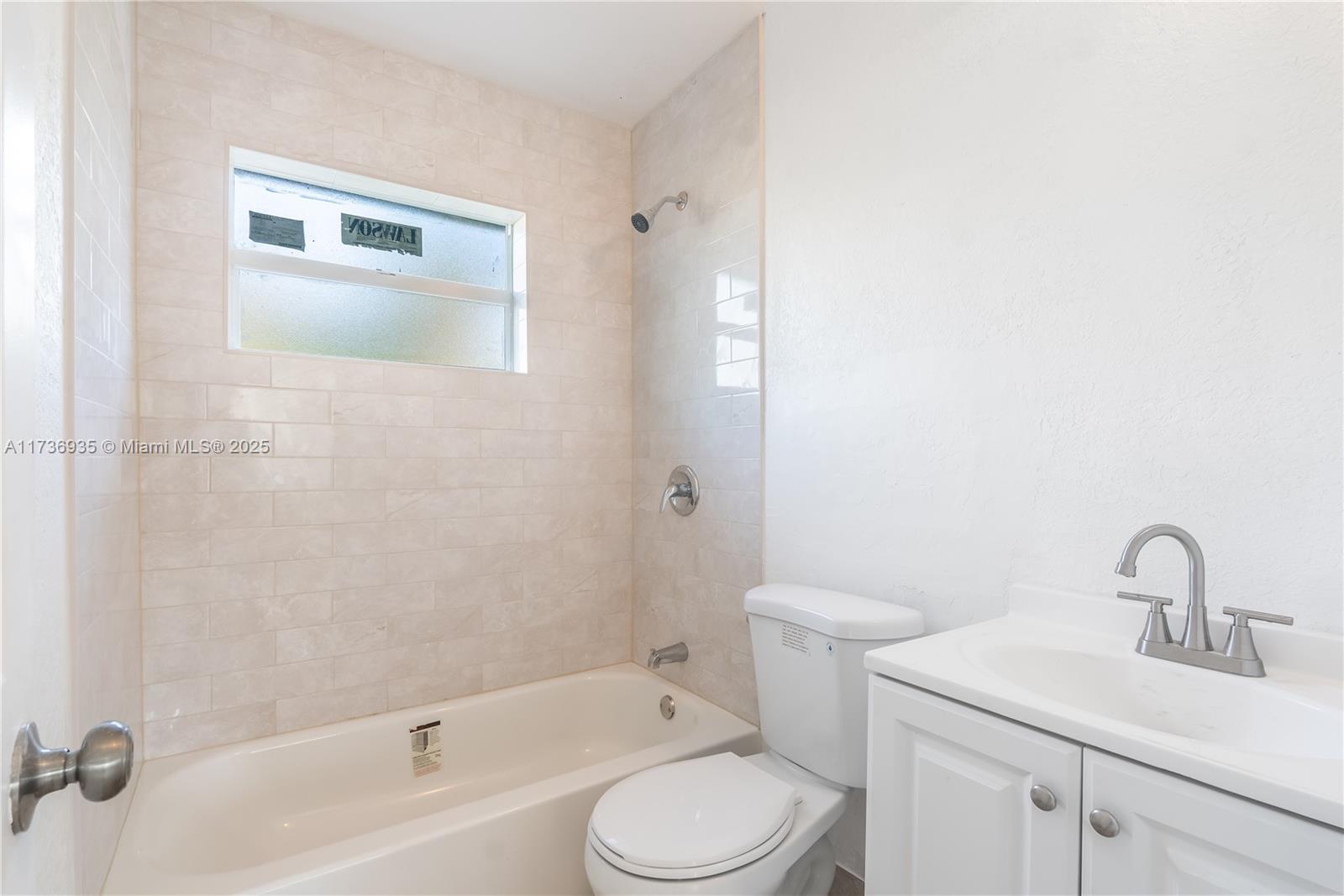35-48-42 E 50 OF W 200 OF - Residential Income