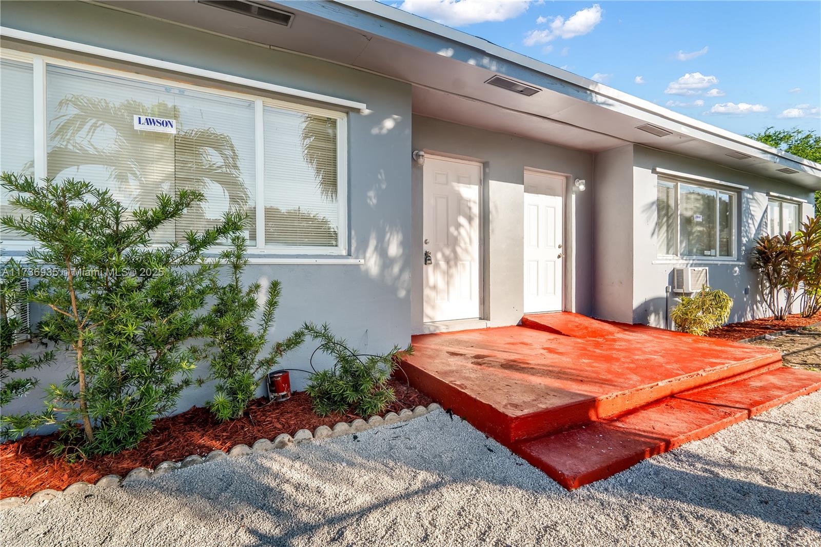 35-48-42 E 50 OF W 200 OF - Residential Income