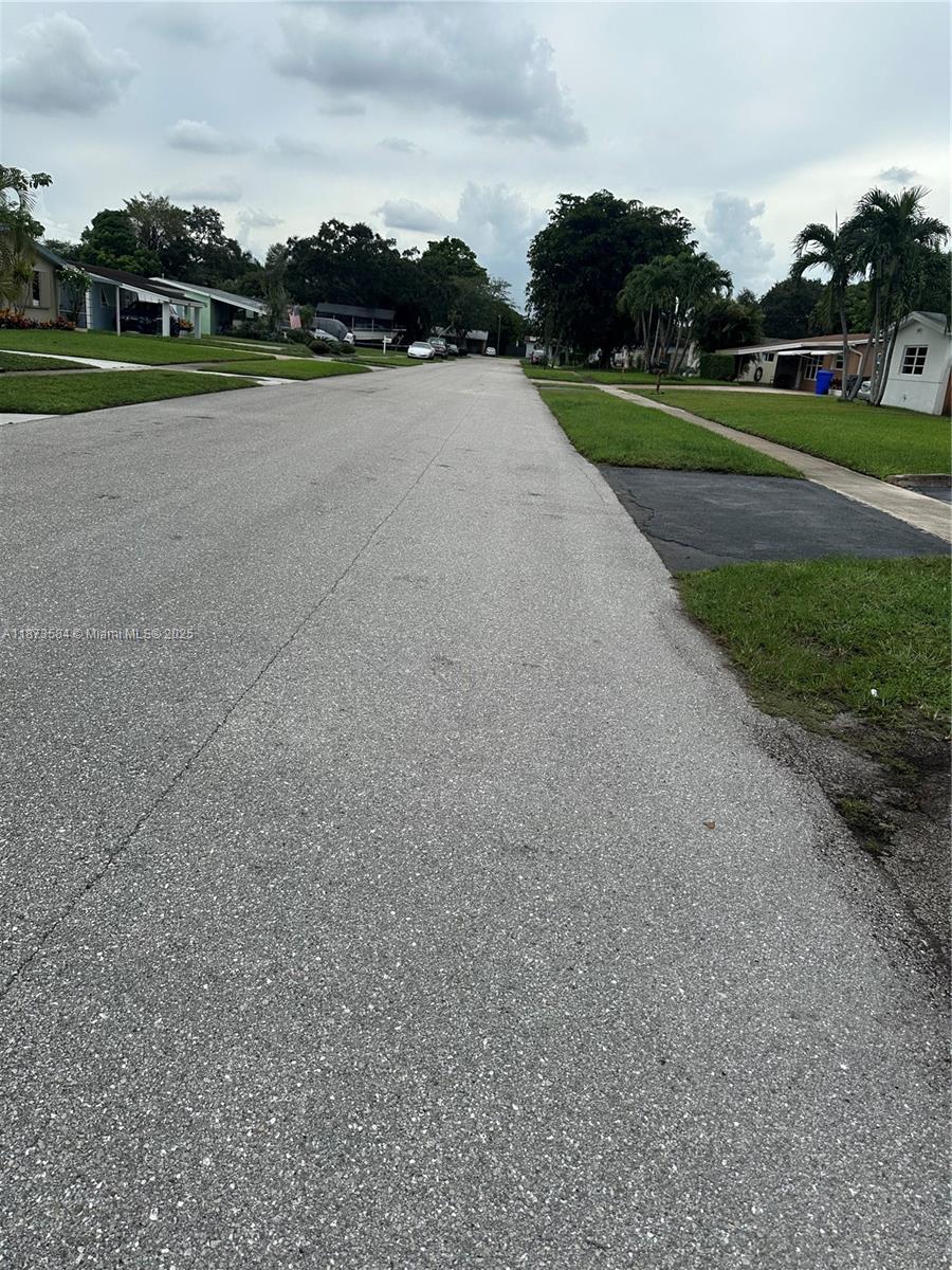 DRIFTWOOD PLAZA - Residential Lease