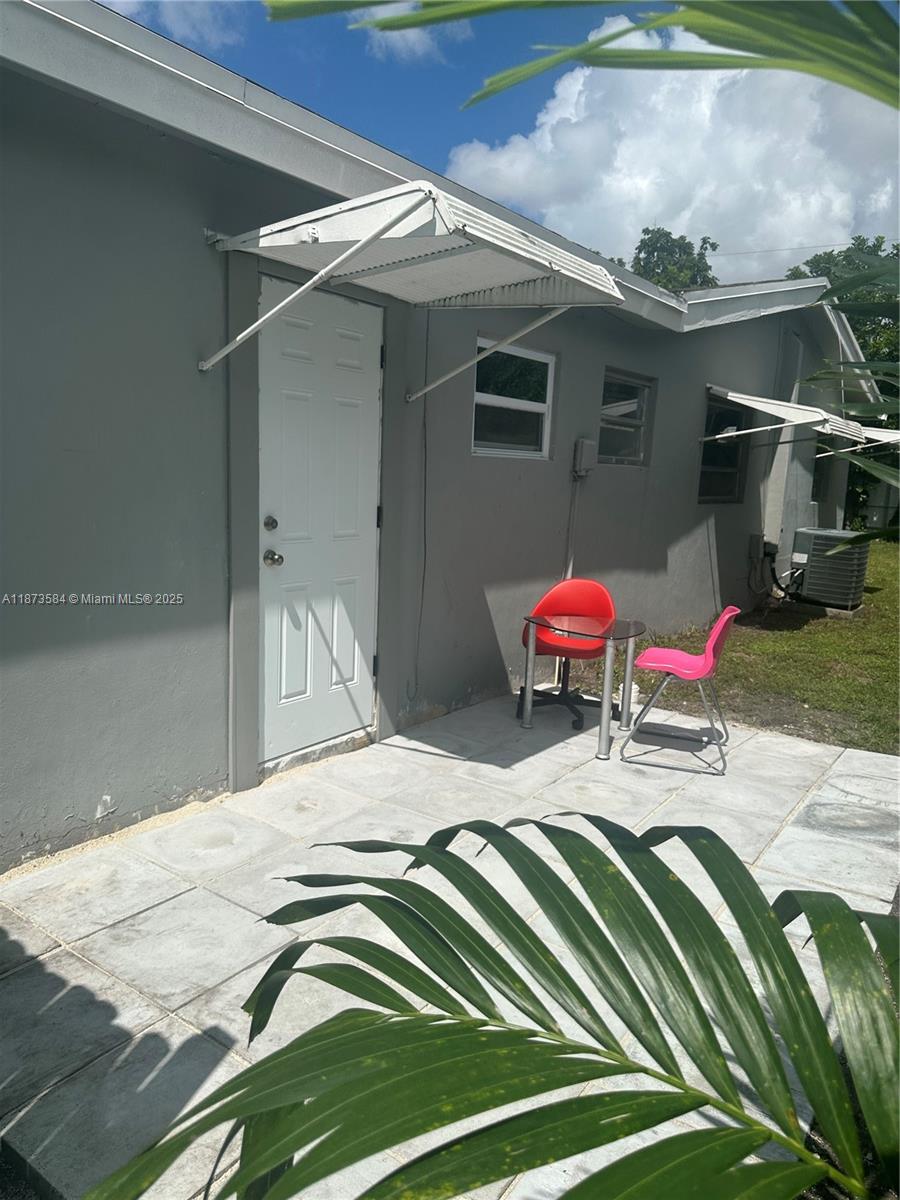 DRIFTWOOD PLAZA - Residential Lease
