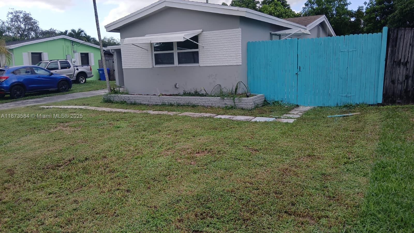 DRIFTWOOD PLAZA - Residential Lease