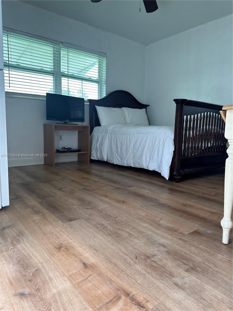 DRIFTWOOD PLAZA - Residential Lease