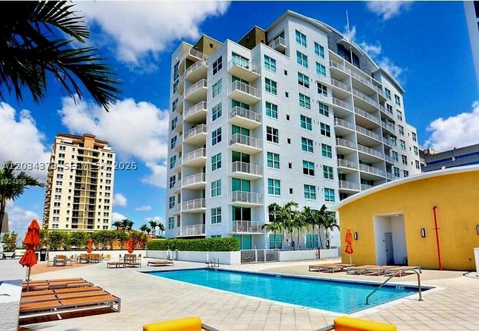 MIDTOWN LOFTS CONDO - Residential