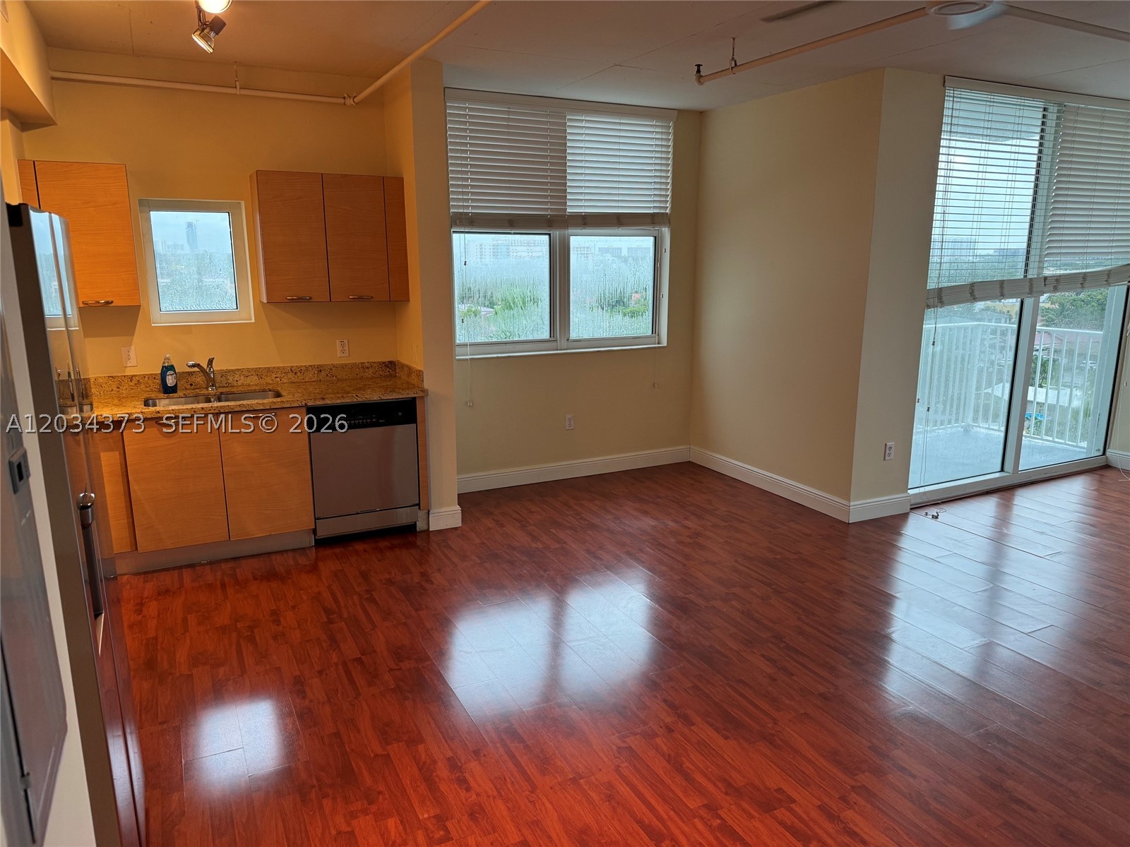 MIDTOWN LOFTS CONDO - Residential