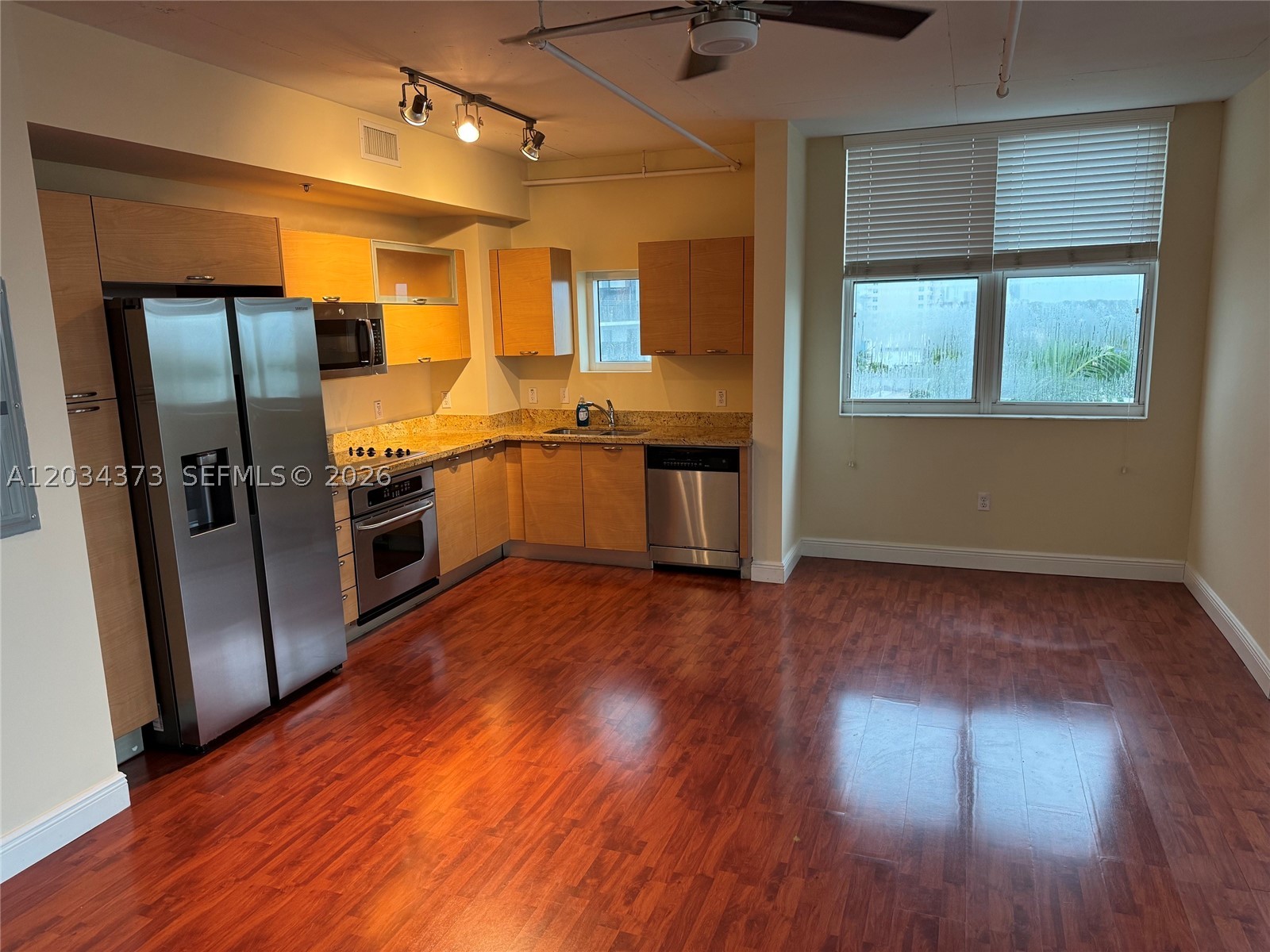 MIDTOWN LOFTS CONDO - Residential