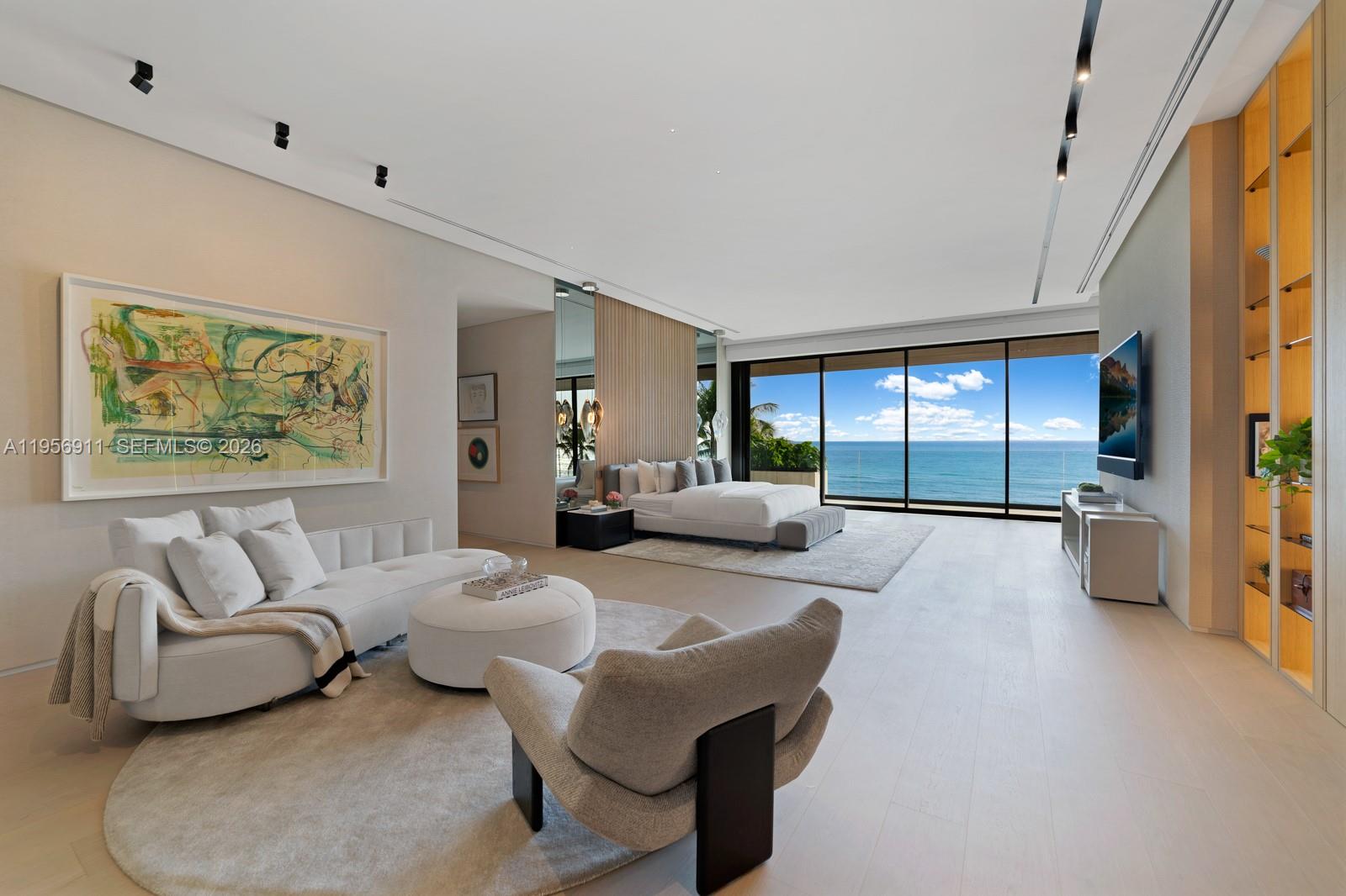 GOLDEN BEACH SEC C - Residential