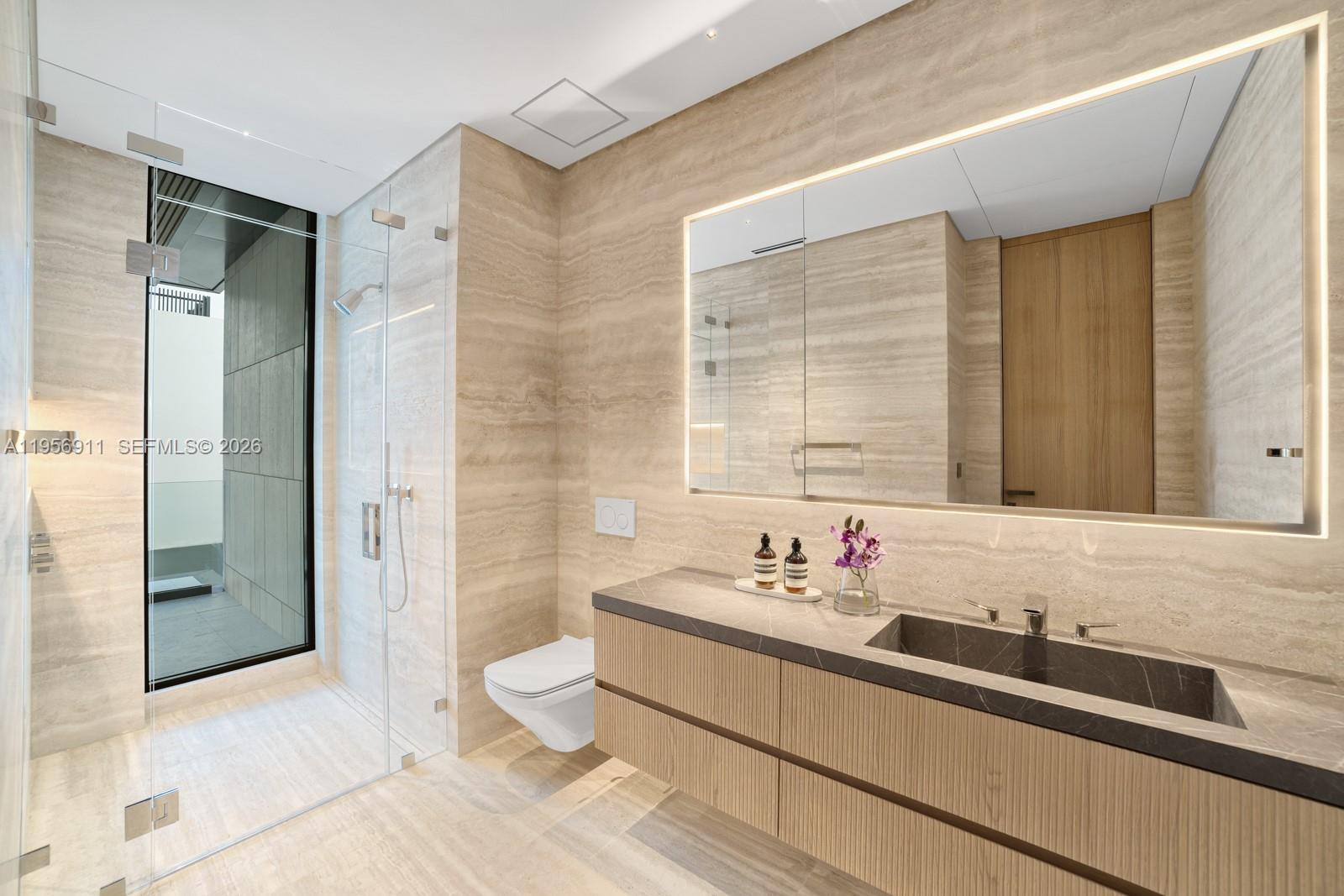 GOLDEN BEACH SEC C - Residential