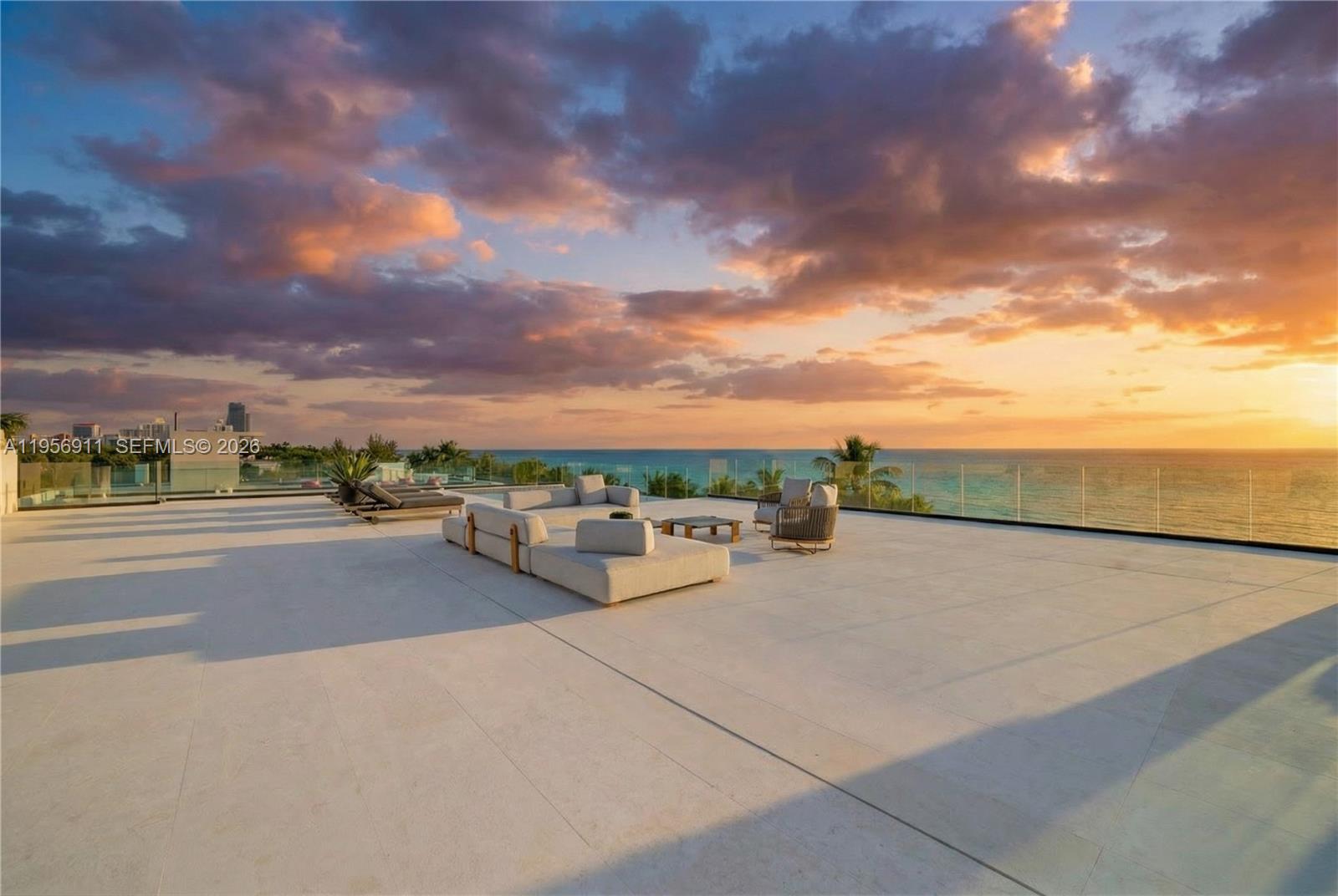 GOLDEN BEACH SEC C - Residential