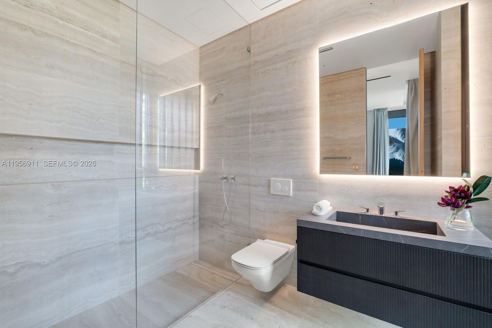 GOLDEN BEACH SEC C - Residential