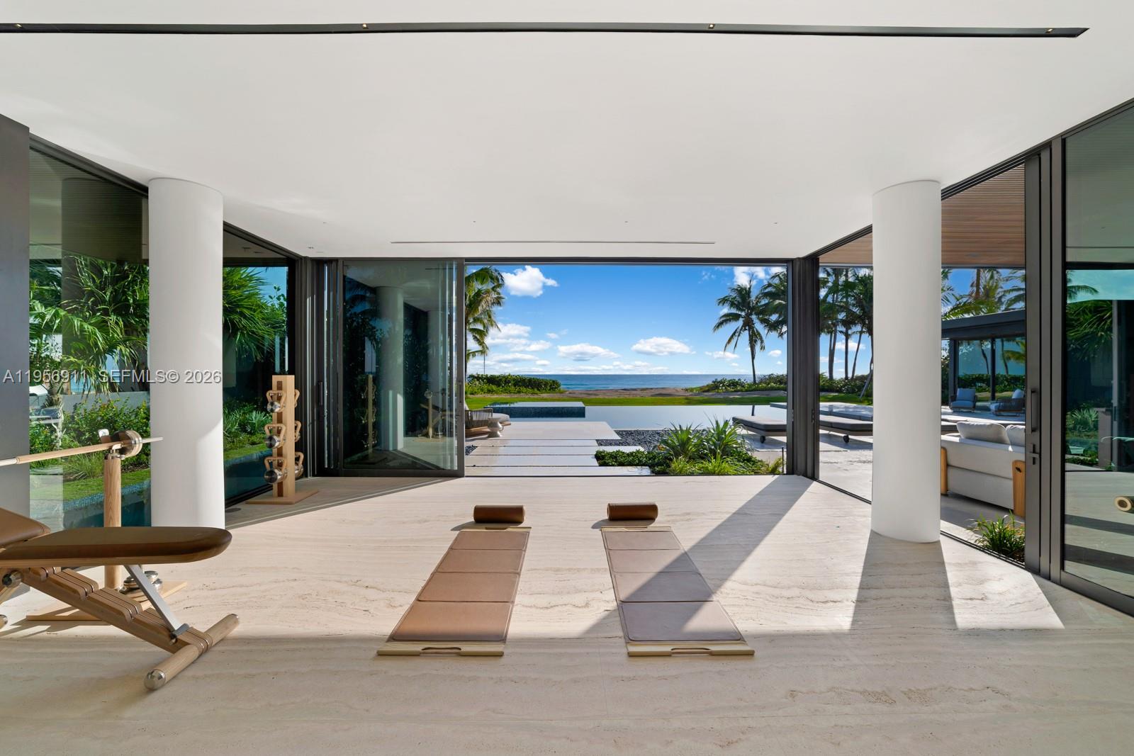 GOLDEN BEACH SEC C - Residential