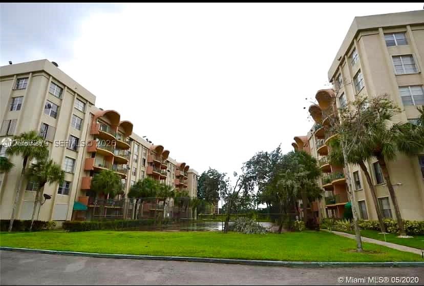 THE FOUNTAINS AT FONTAINE - Residential Lease
