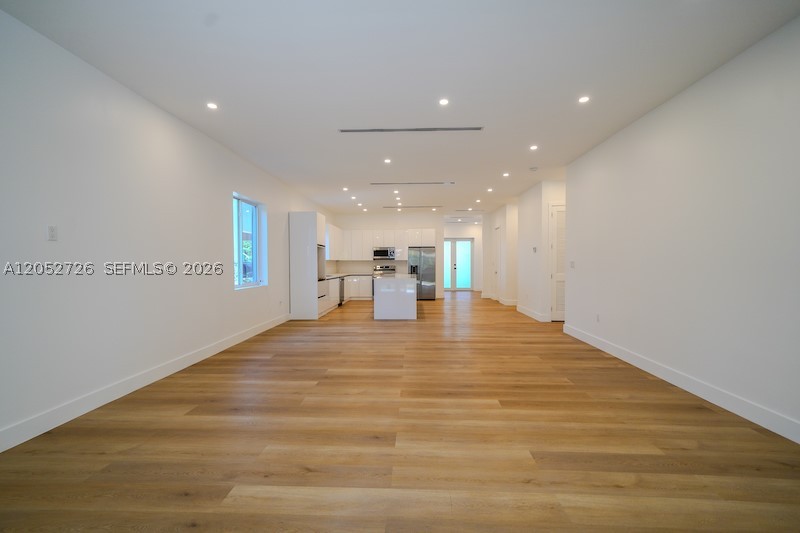 GLENROYAL SUB - Residential Lease