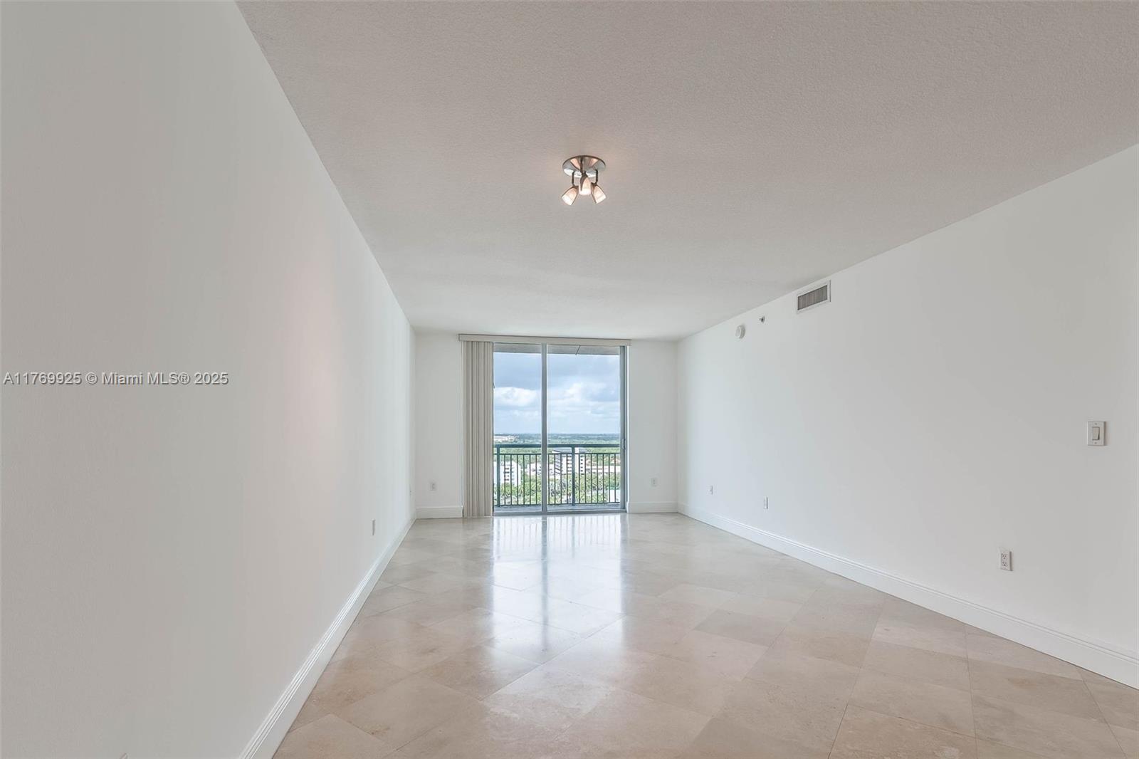 METROPOLIS II AT DADELAND - Residential Lease