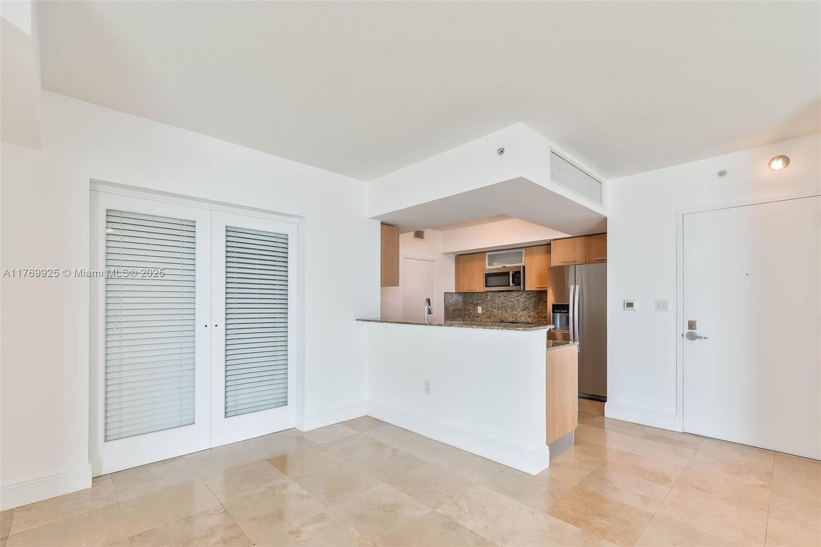 METROPOLIS II AT DADELAND - Residential Lease