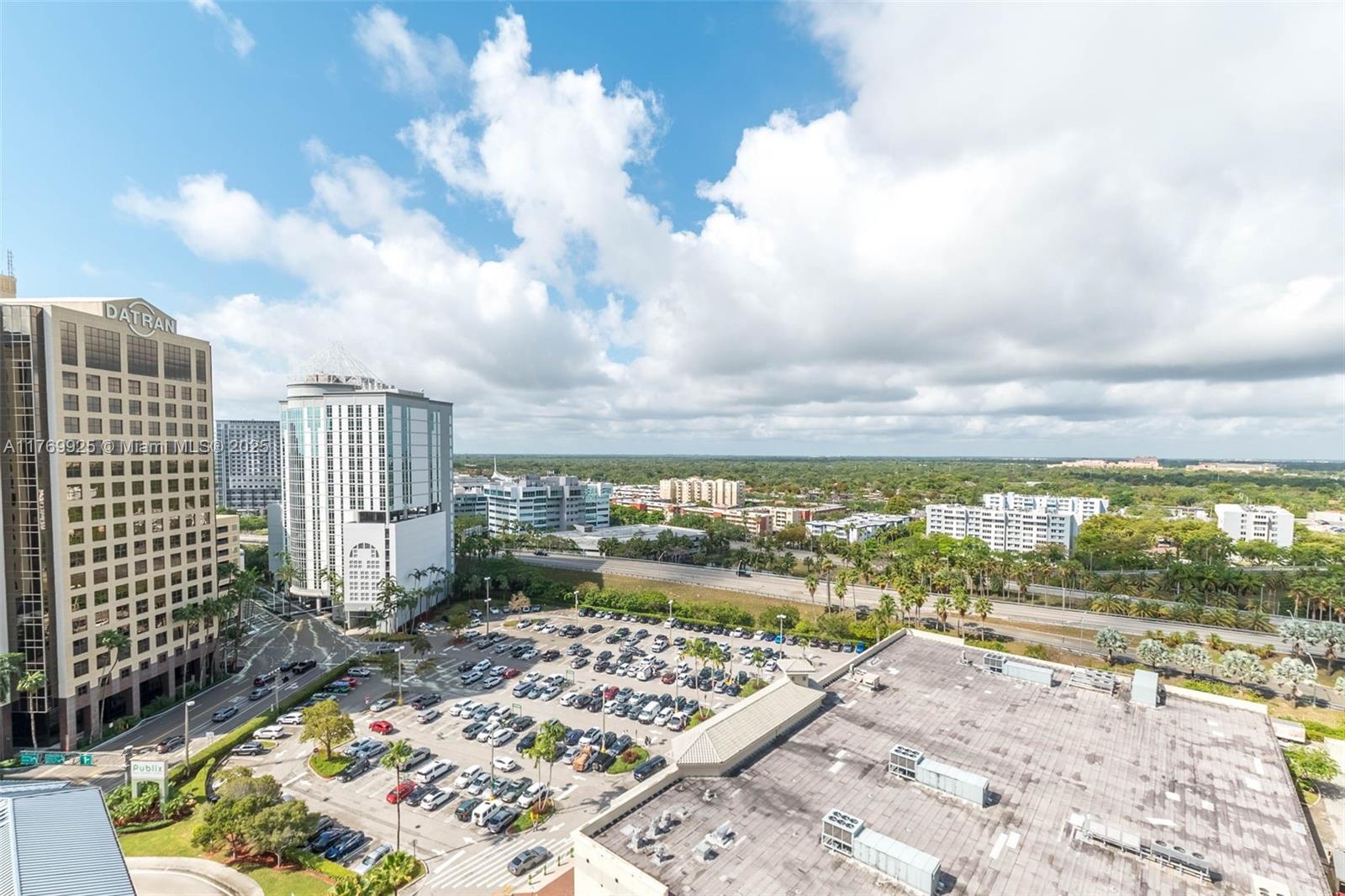 METROPOLIS II AT DADELAND - Residential Lease