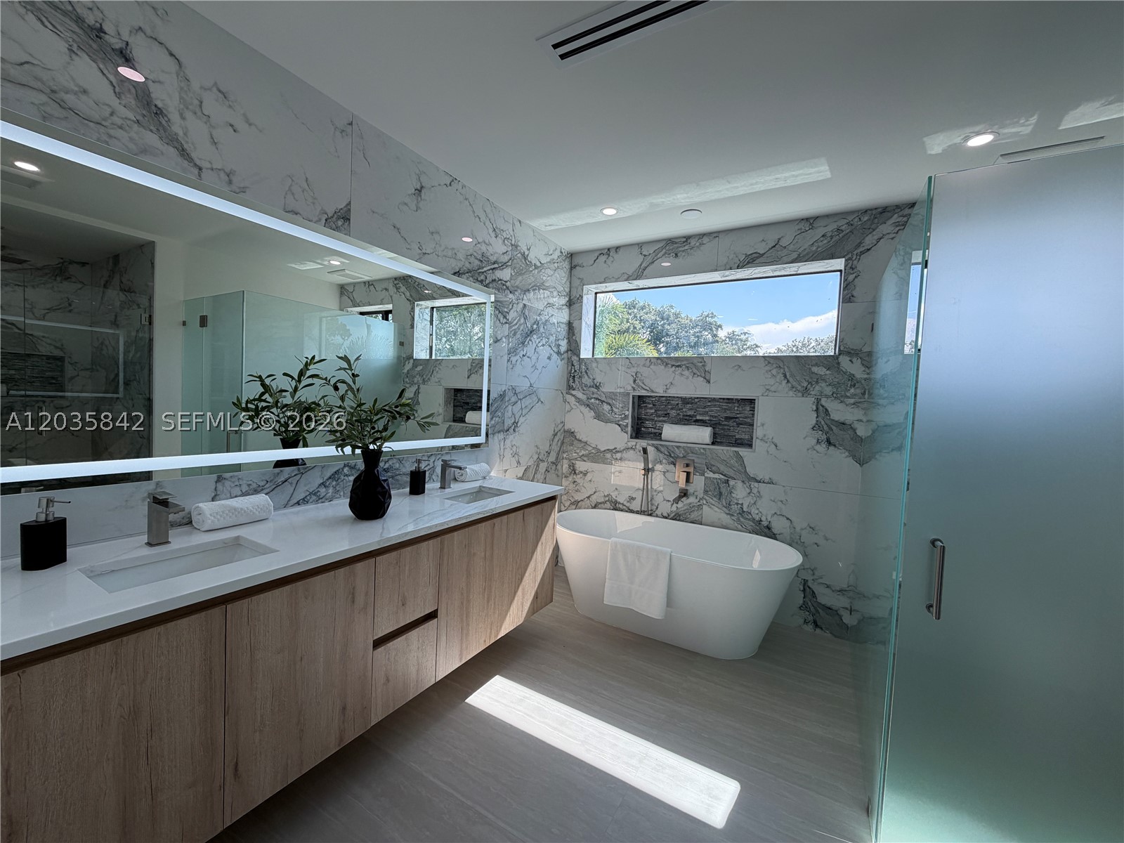 EVERGLADE LAND SALES CO - Residential