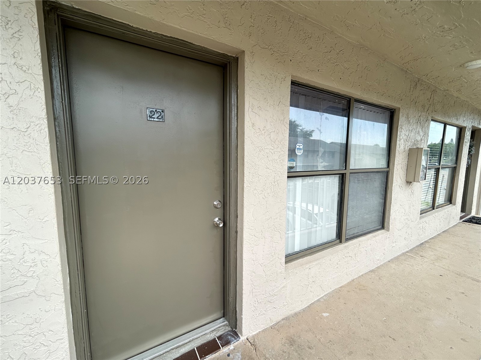 ROZLAND CONDO - Residential Lease