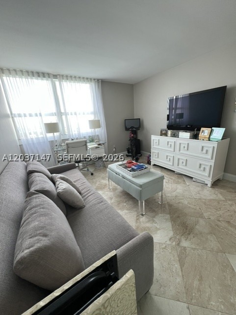 THE FLORIDIAN CONDO - Residential