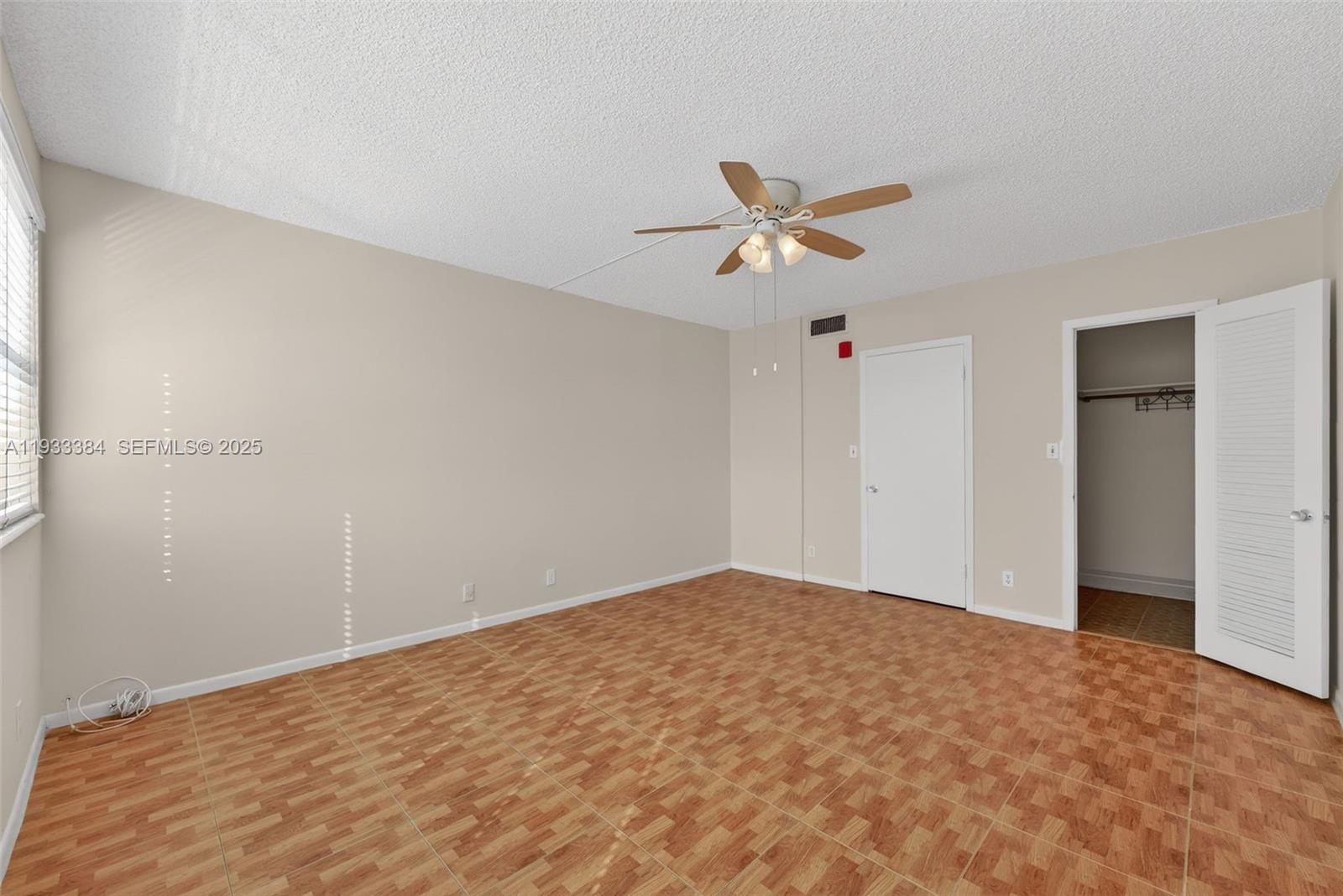 GOLDEN SAILS CONDO - Residential