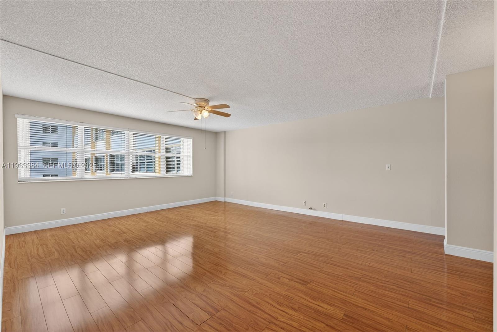 GOLDEN SAILS CONDO - Residential