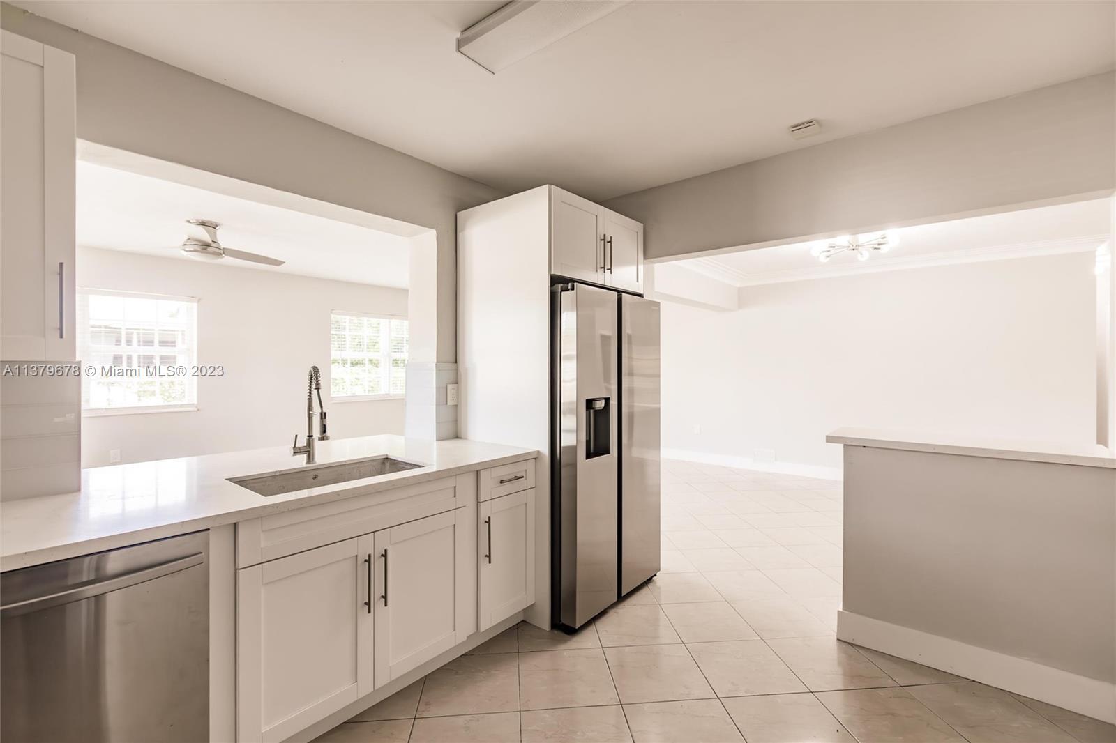 HOLLYWOOD PINES NO 2 AMEN - Residential