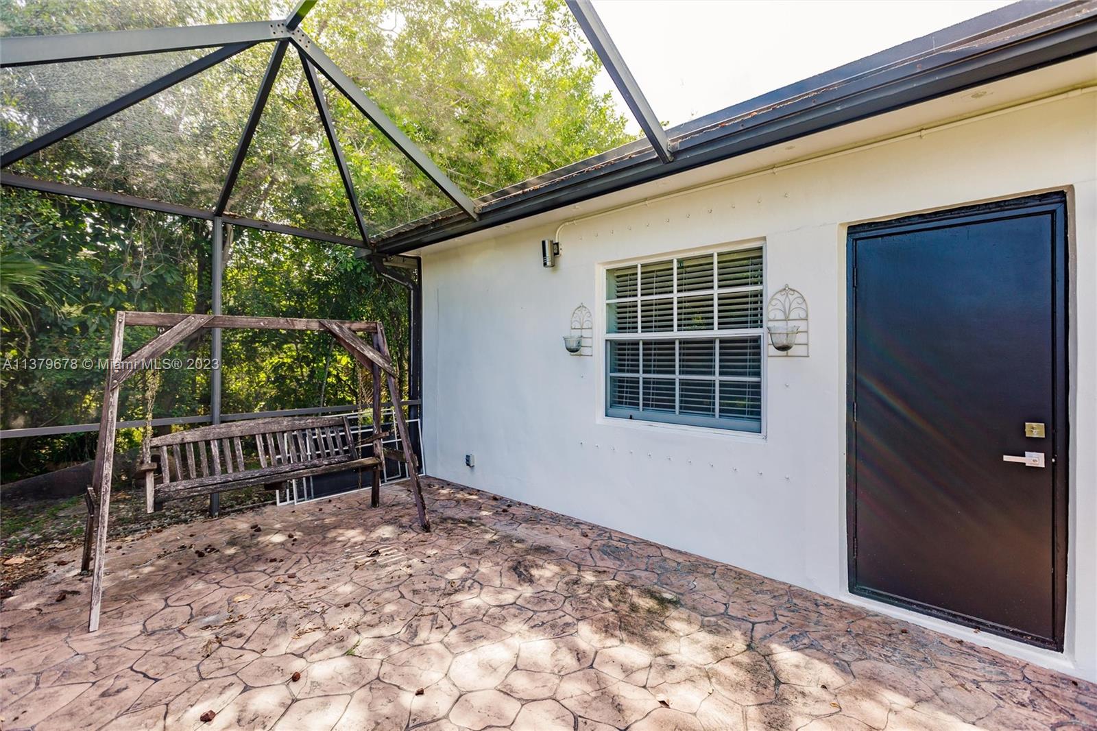 HOLLYWOOD PINES NO 2 AMEN - Residential