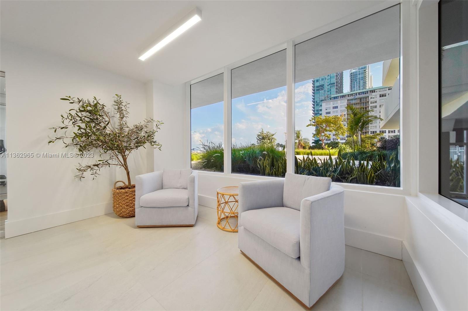 The Hamilton - Residential Lease
