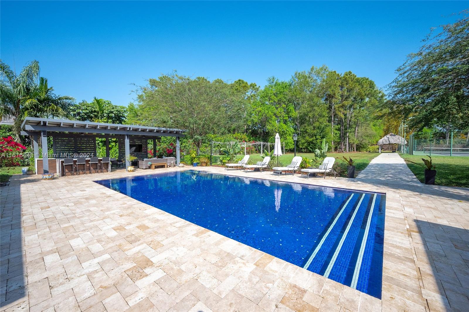 KENDAL GREEN HOMESITES - Residential