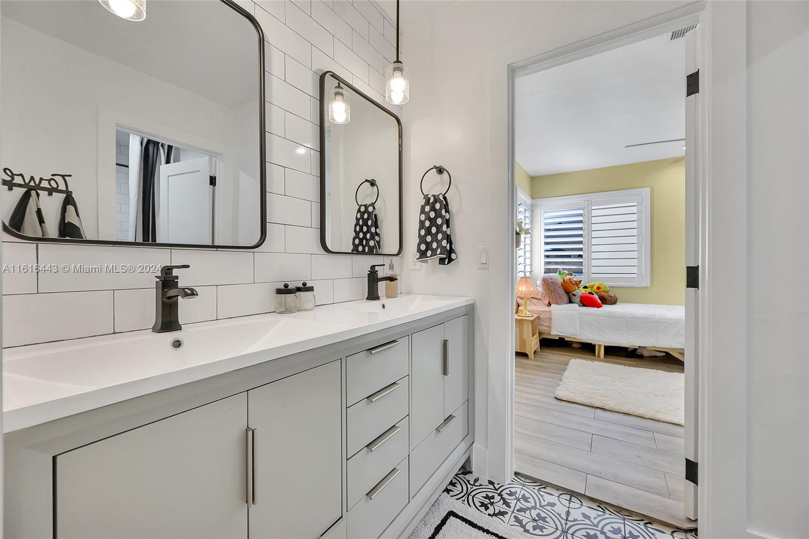 KENDAL GREEN HOMESITES - Residential