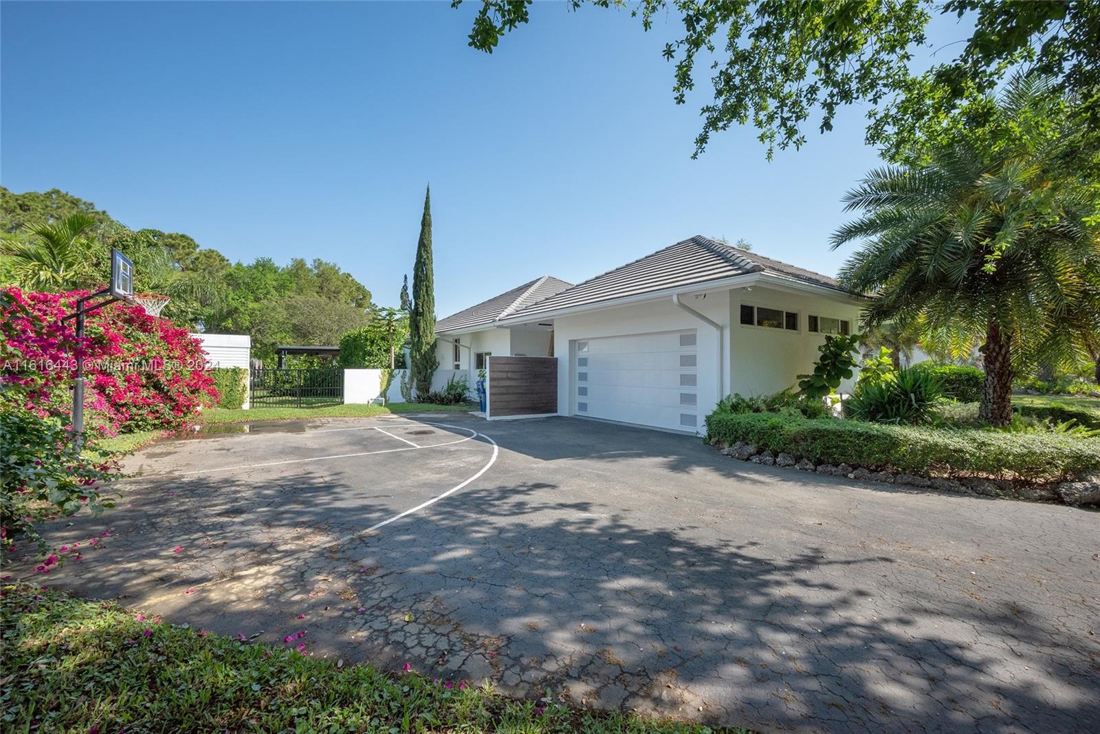 KENDAL GREEN HOMESITES - Residential