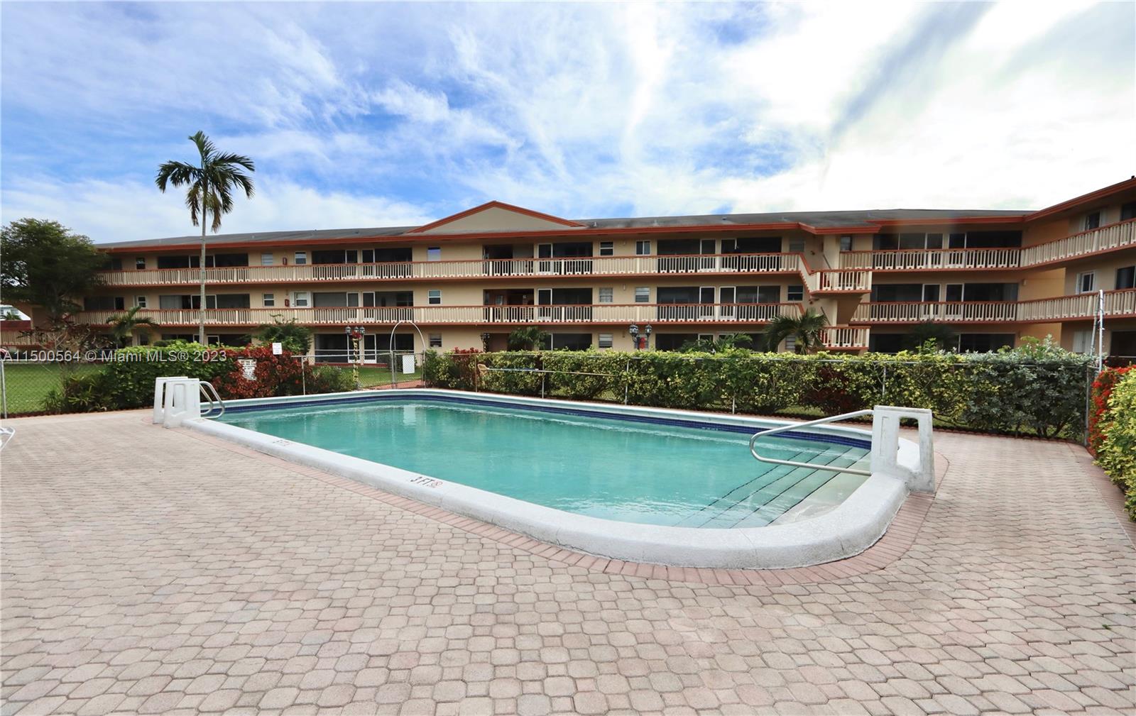 BEVERLY HILLS CONDO NUMBE - Residential