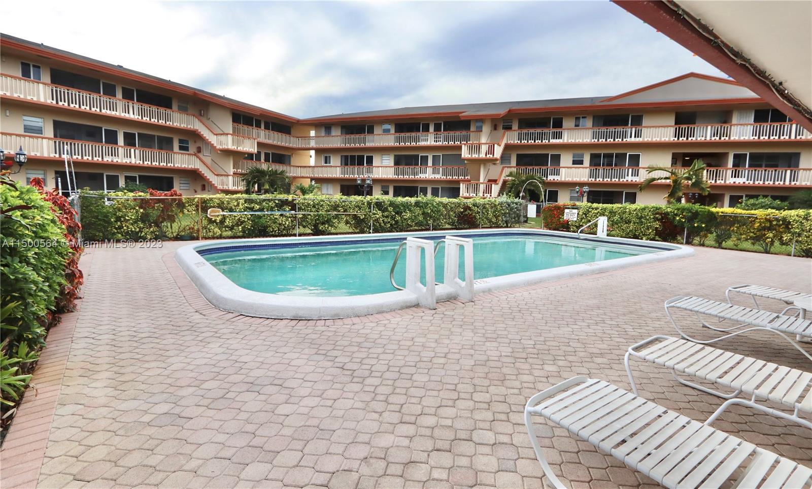 BEVERLY HILLS CONDO NUMBE - Residential