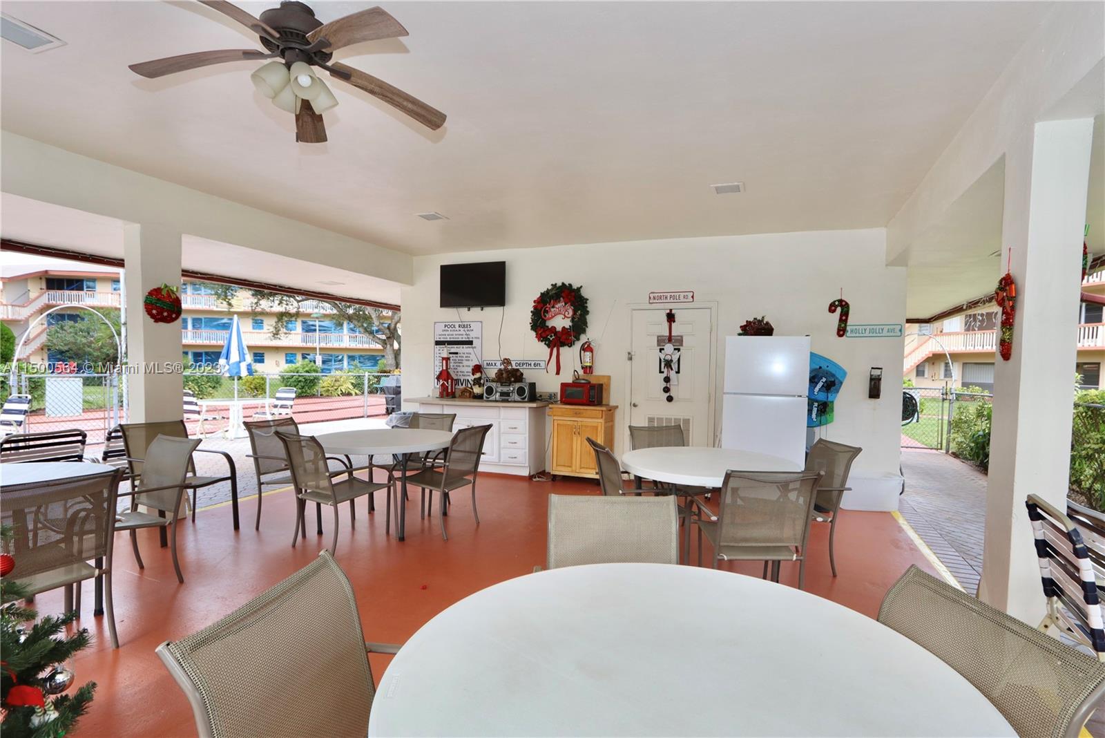 BEVERLY HILLS CONDO NUMBE - Residential