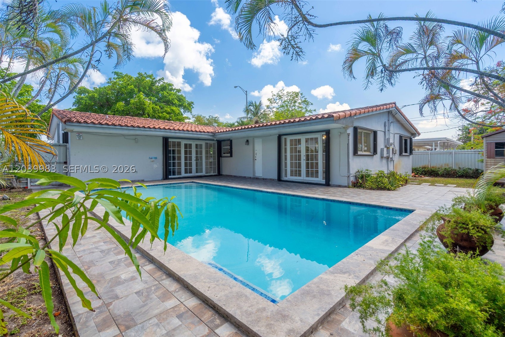 ALHAMBRA HEIGHTS SEC 5 - Residential