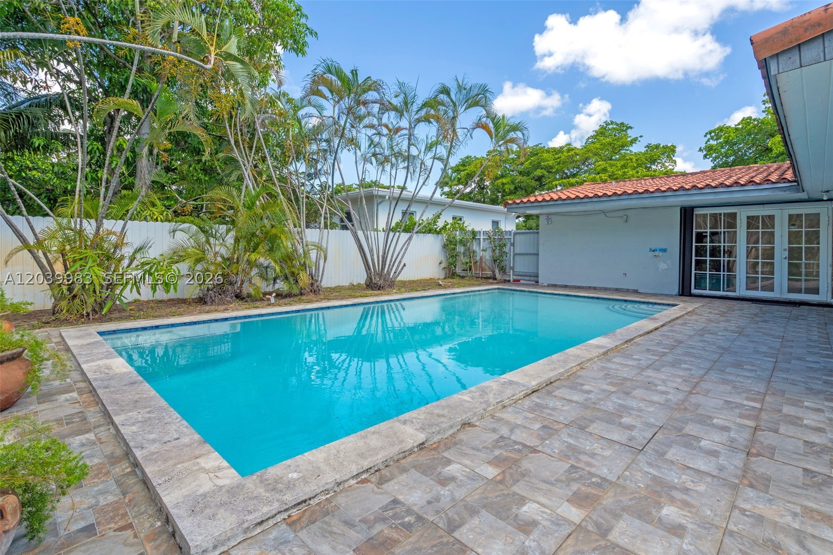 ALHAMBRA HEIGHTS SEC 5 - Residential