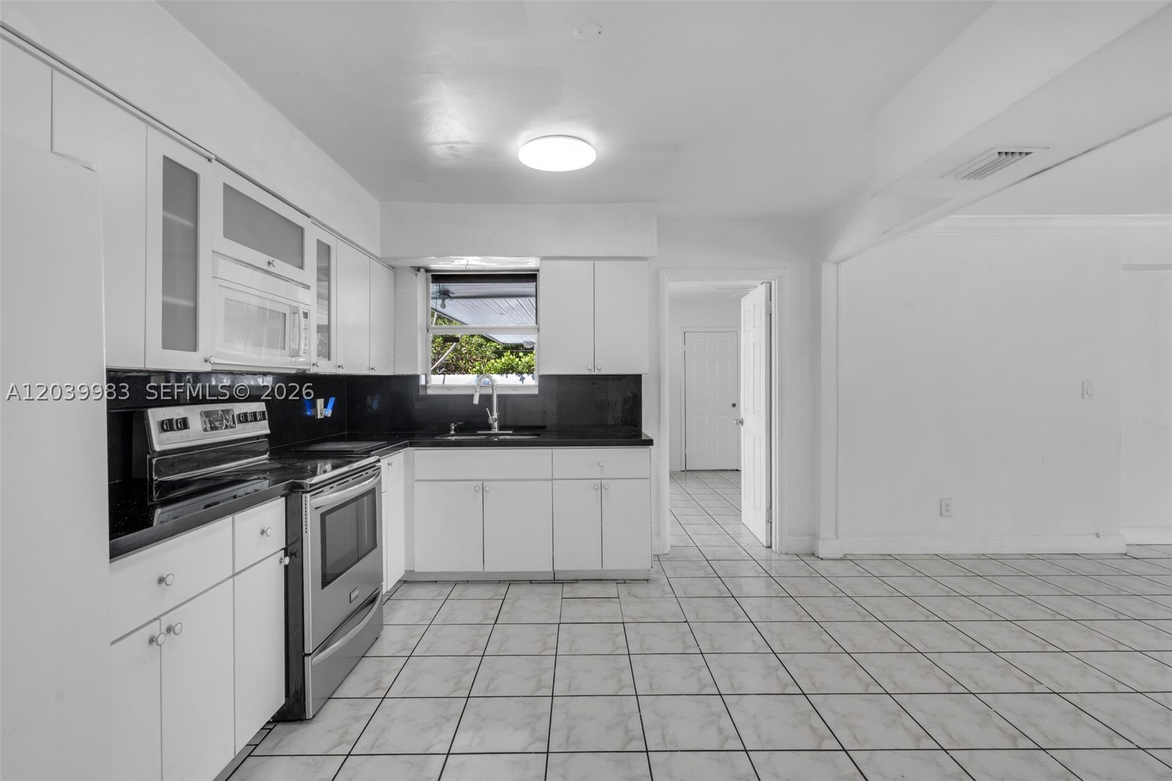 ALHAMBRA HEIGHTS SEC 5 - Residential