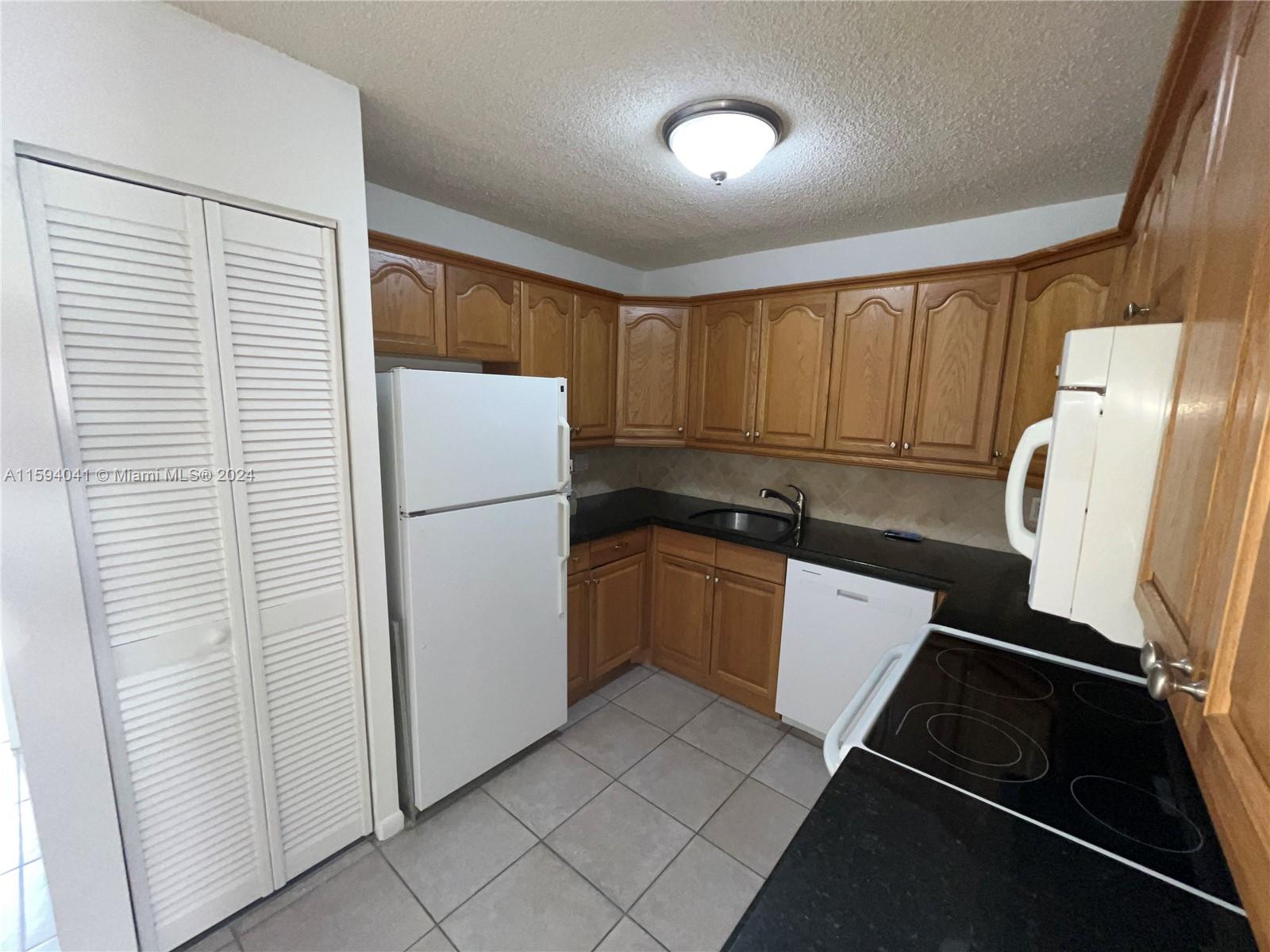 PORTO FINO GARDENS CONDO - Residential