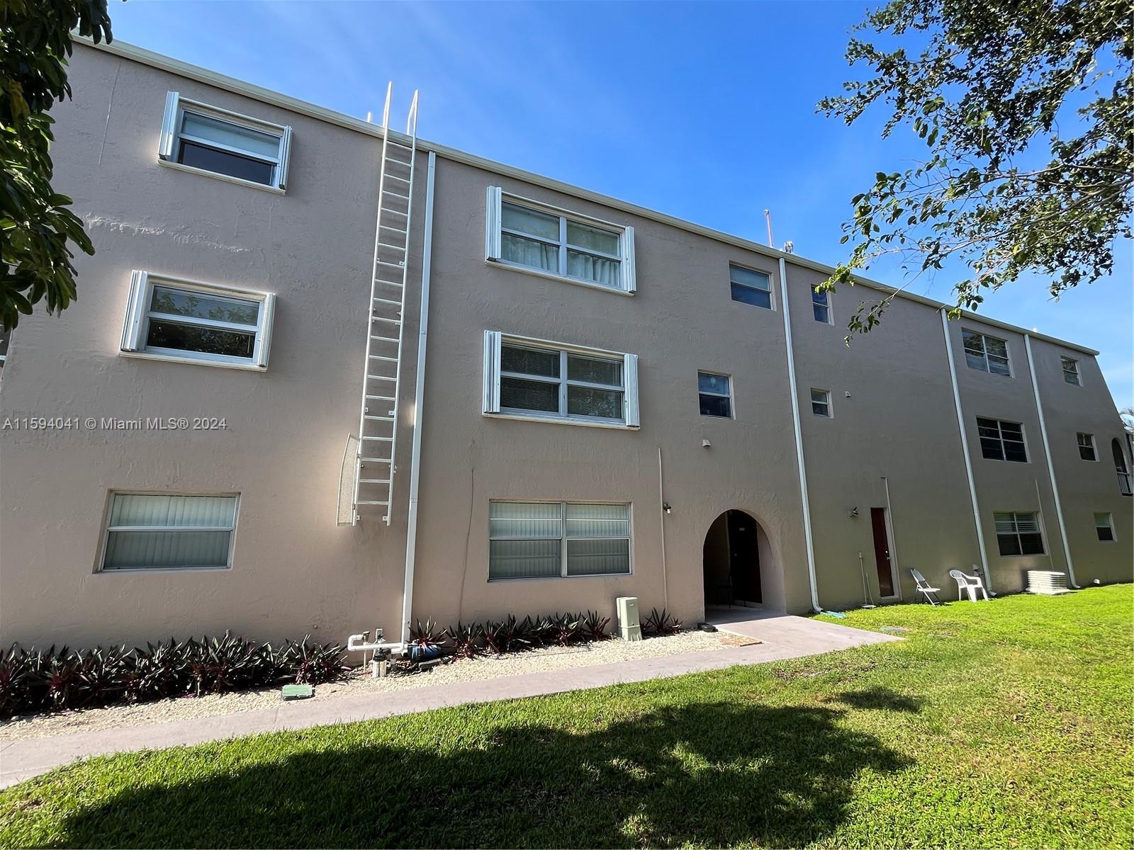 PORTO FINO GARDENS CONDO - Residential