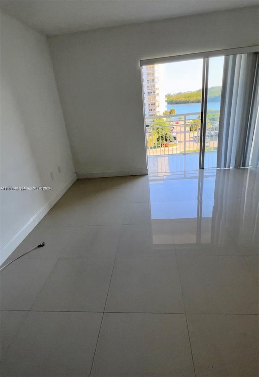 COASTAL TOWERS CONDO - Residential Lease
