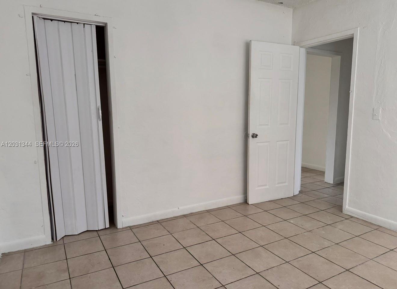 E LIBERTY CITY SEC A - Residential Lease
