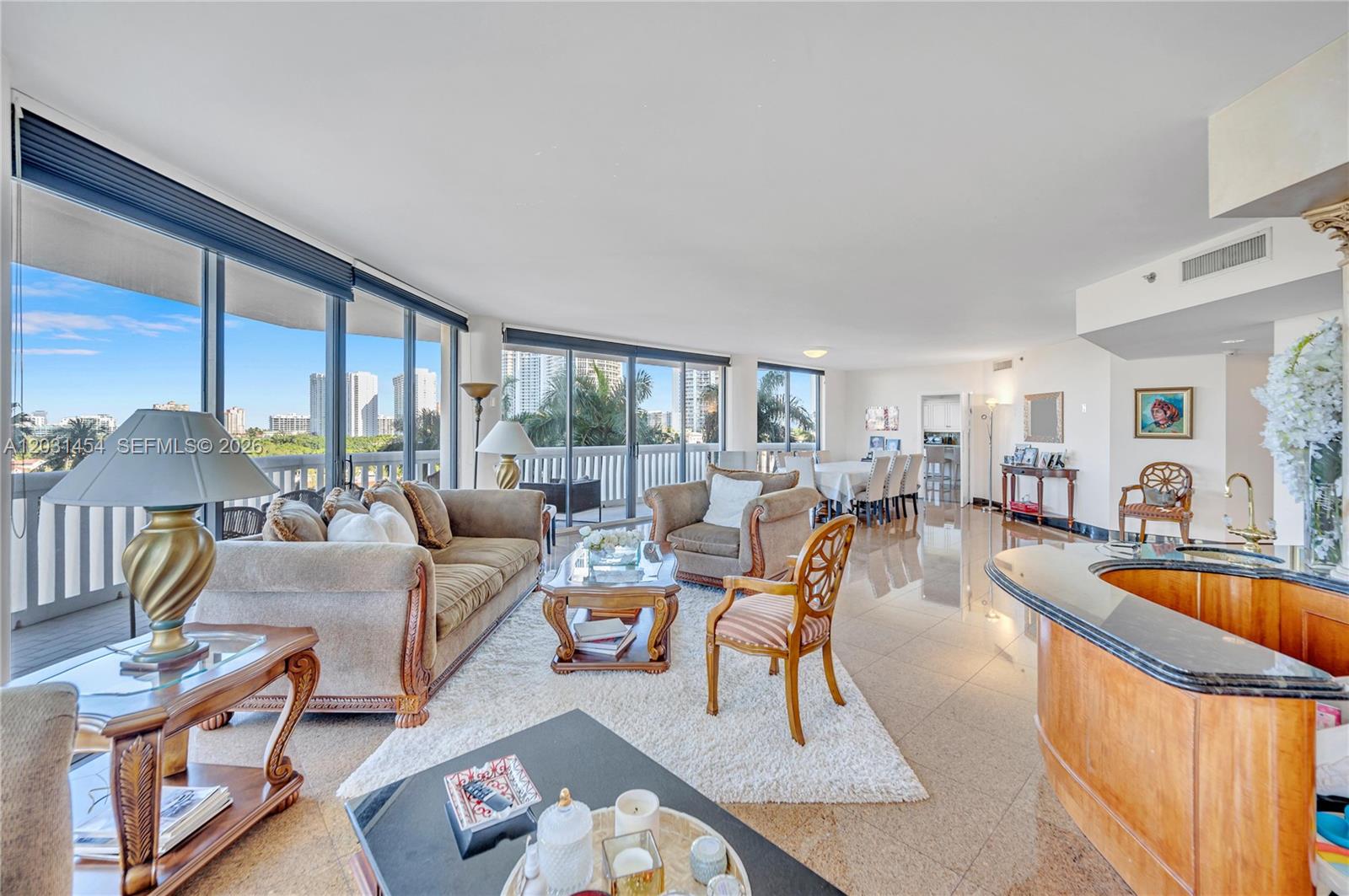 2000 ISL BLVD WILLIAMS IS - Residential