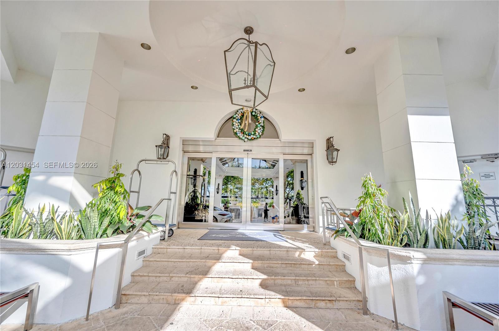 2000 ISL BLVD WILLIAMS IS - Residential
