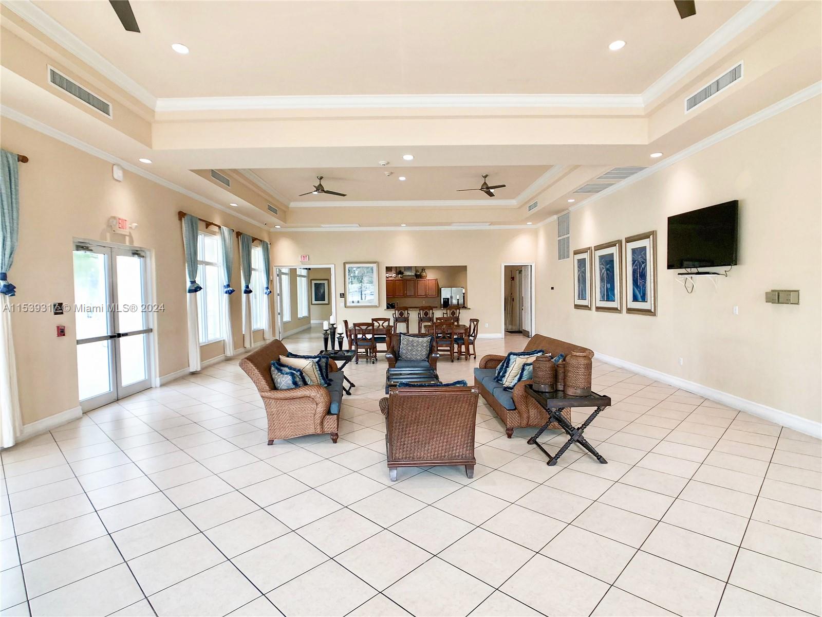 EMILIOS PLACE AT OASIS - Residential