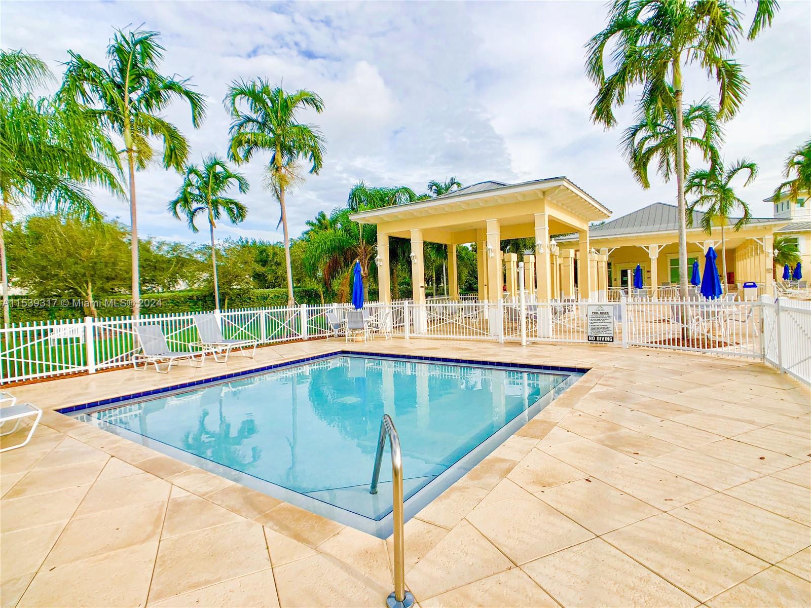 EMILIOS PLACE AT OASIS - Residential