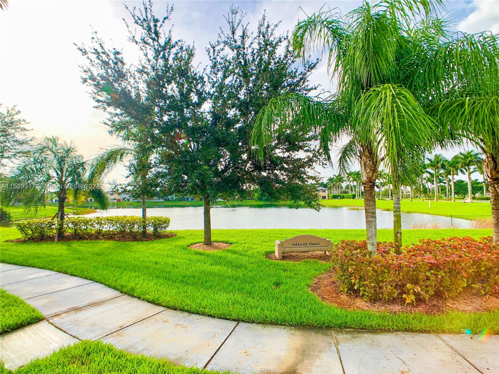 EMILIOS PLACE AT OASIS - Residential