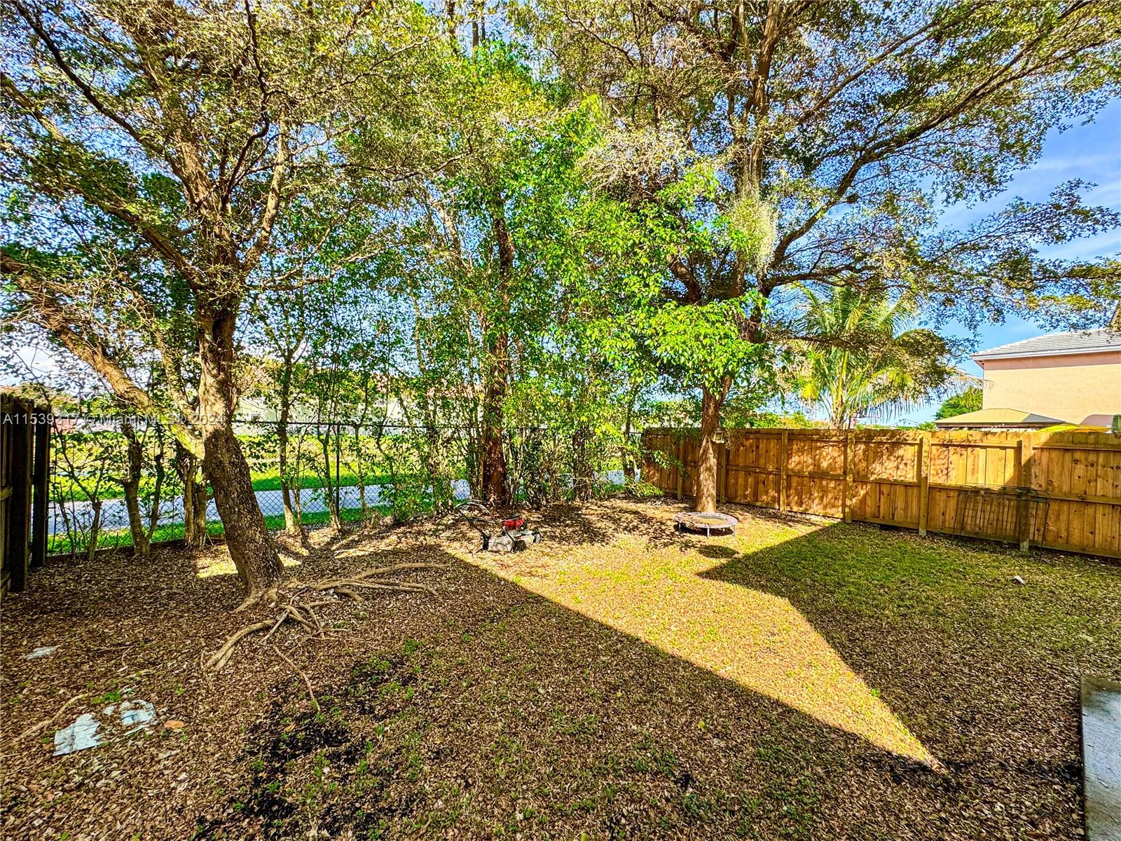 EMILIOS PLACE AT OASIS - Residential