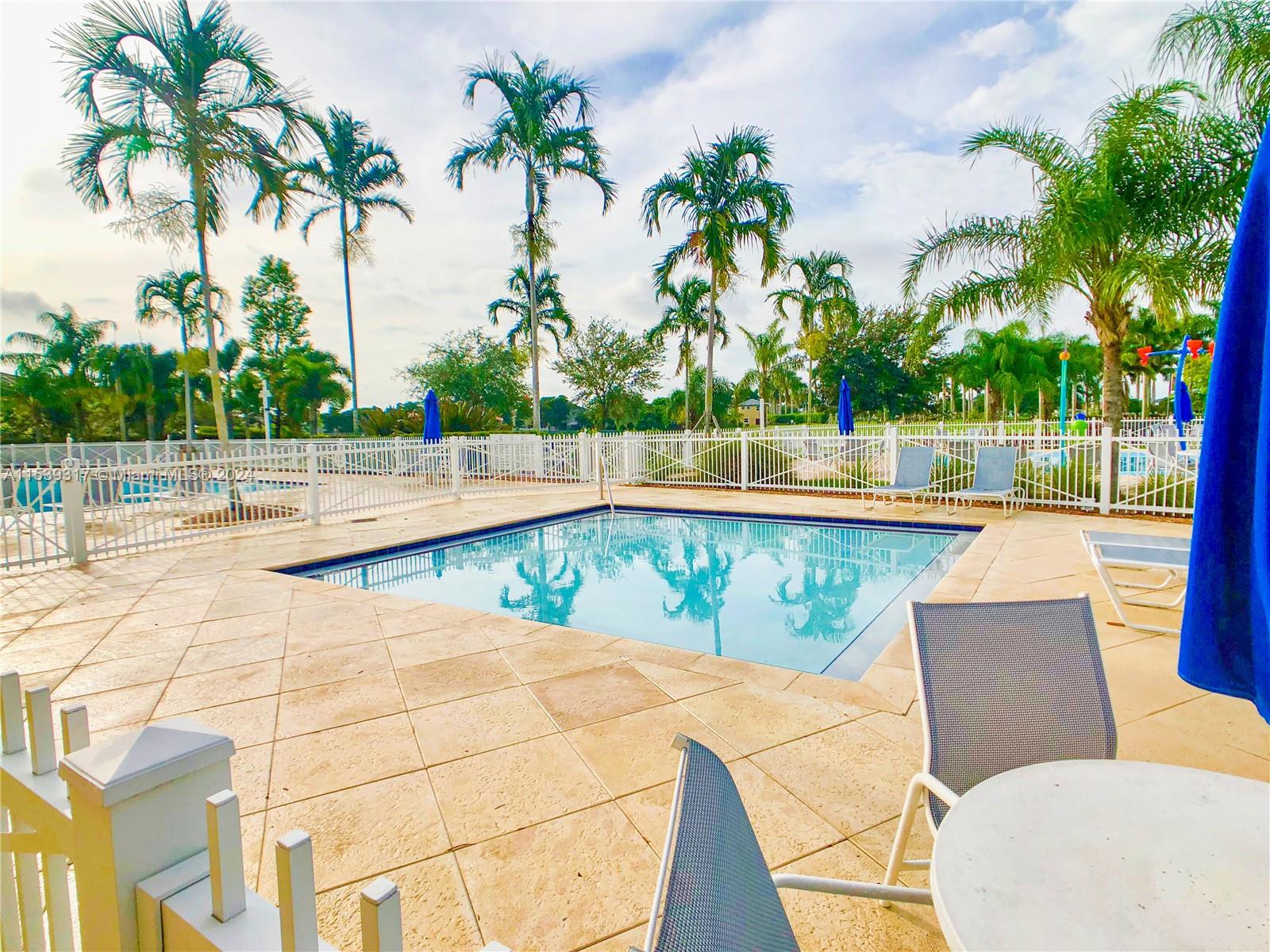 EMILIOS PLACE AT OASIS - Residential