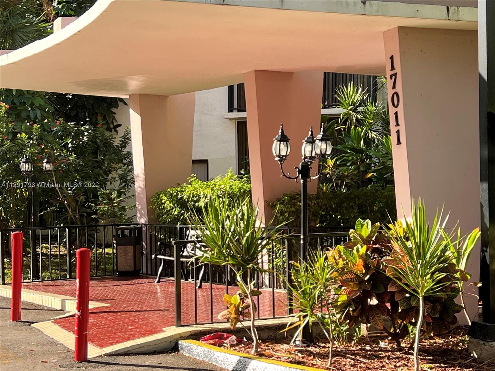 PLAZA OF AMERICAS CONDO P - Residential Lease